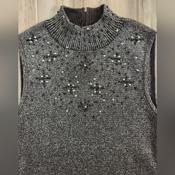 Tanjay sleeveless metallic sequin top bundle size small - Picture 3 of 10